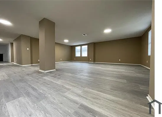 5 bed, 4295 sqft, $4,000 — Photo 3
