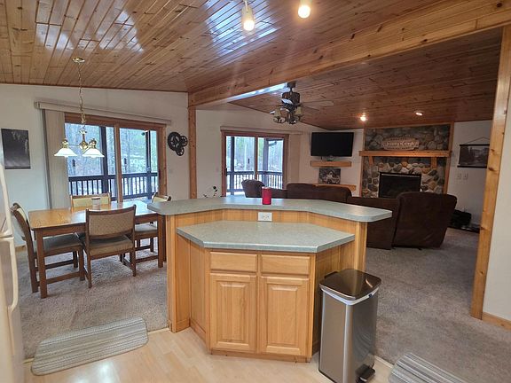 3rd image of 9135 Jenny Lake Rd