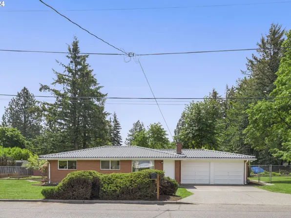 13818 SE Taylor St, Portland, OR 97233