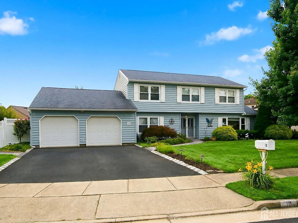 1st image of 10 George Ave