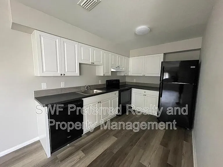 1418 SE 8th Ter #1 — Photo 3