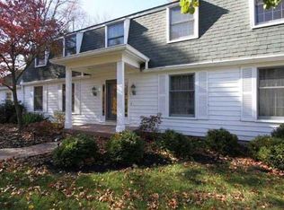 56 Back Bay Rd, Bowling Green, OH 43402