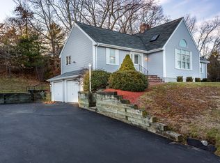 10 Gypsy Rover Way, Bridgewater, MA 02324