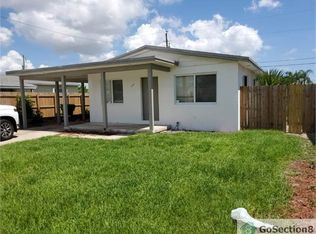 958 W 3rd St, Riviera Beach, FL 33404