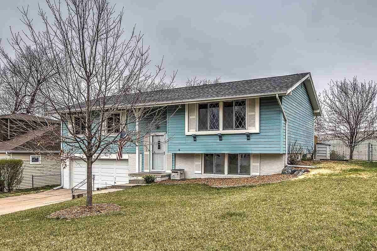 10528 Parker St, Omaha, NE 68114 Zillow