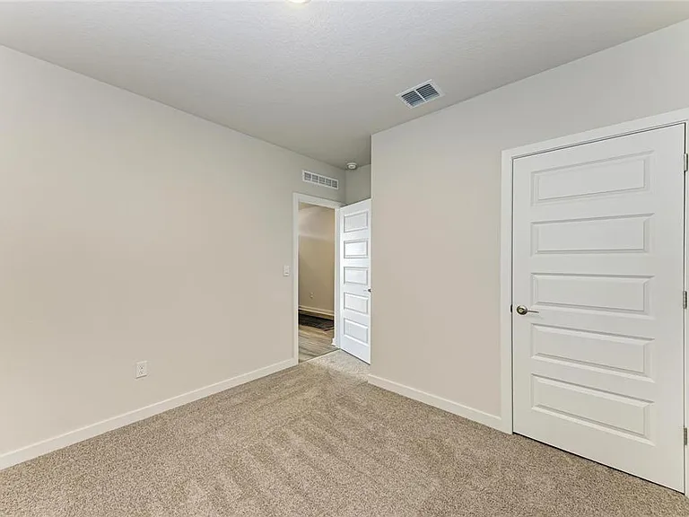 18143 Wheathouse Pl — Photo 37