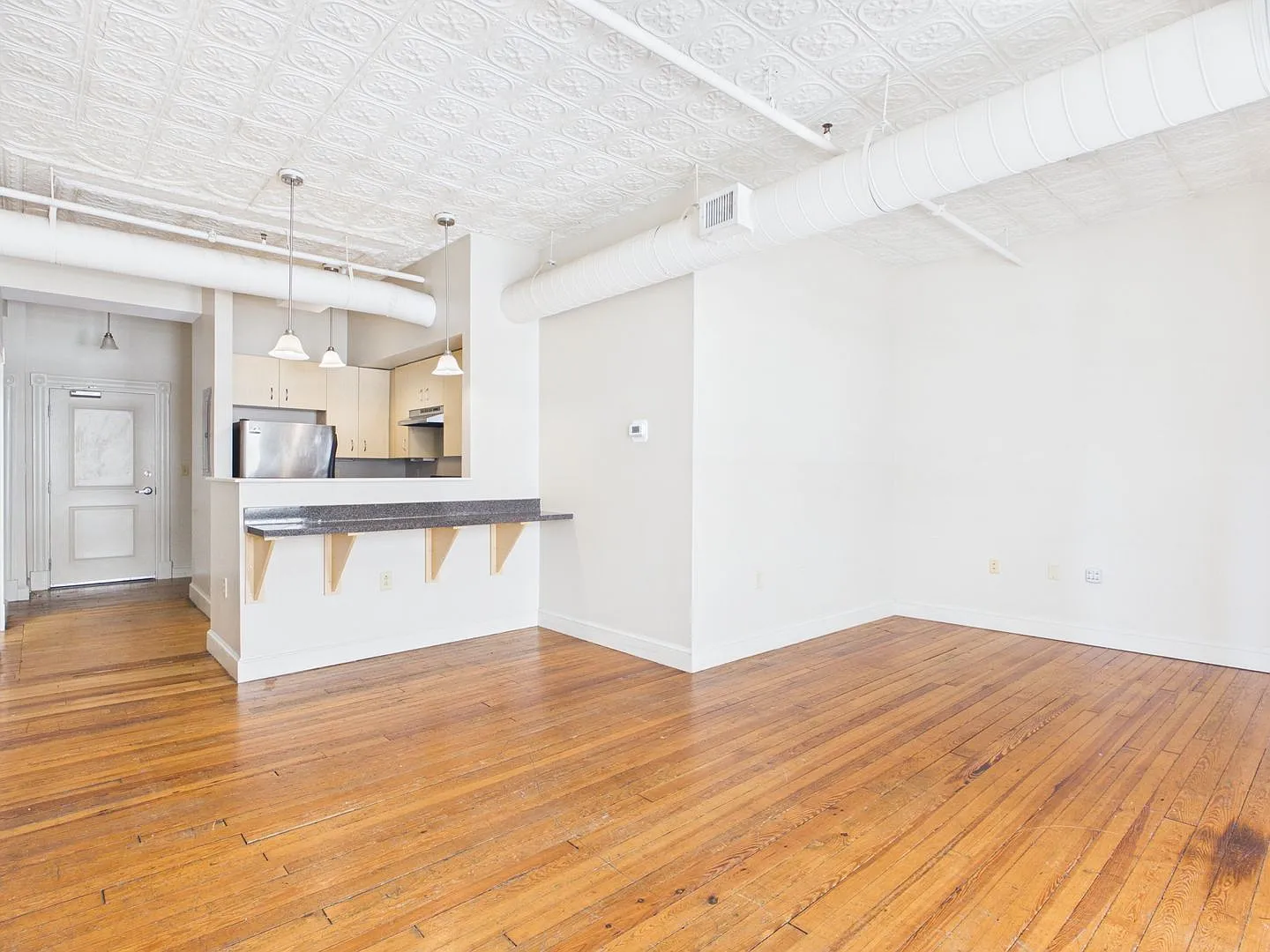 2 bed, 2.0 bath, 925 sqft, $1,675 — Photo 1