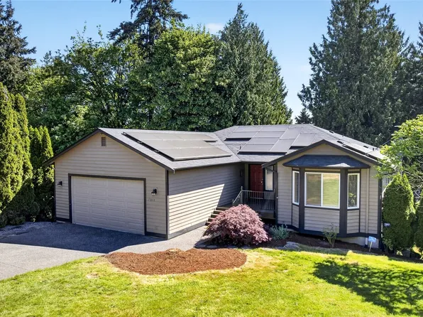 7011 47th Avenue E, Tacoma, WA 98443