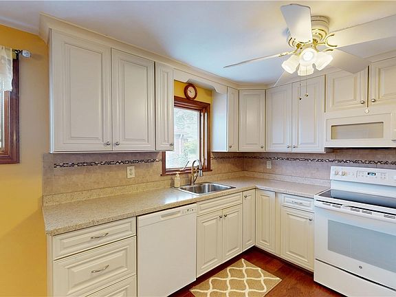 2nd image of 570 68th St