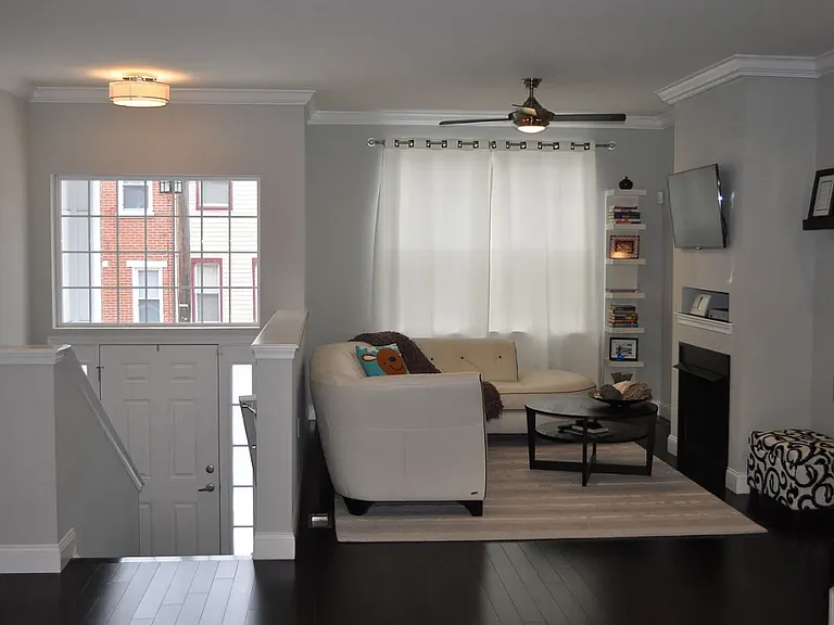 2545 E Dauphin St #1 — Photo 12