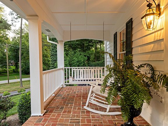 3rd image of 1812 Brookrun Rd