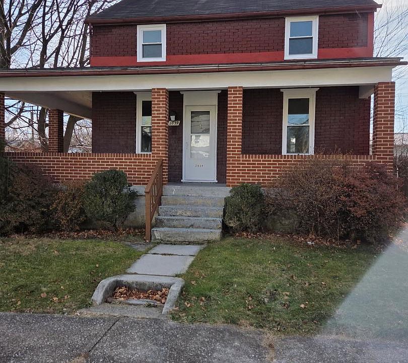 1st image of 2839 Banks St