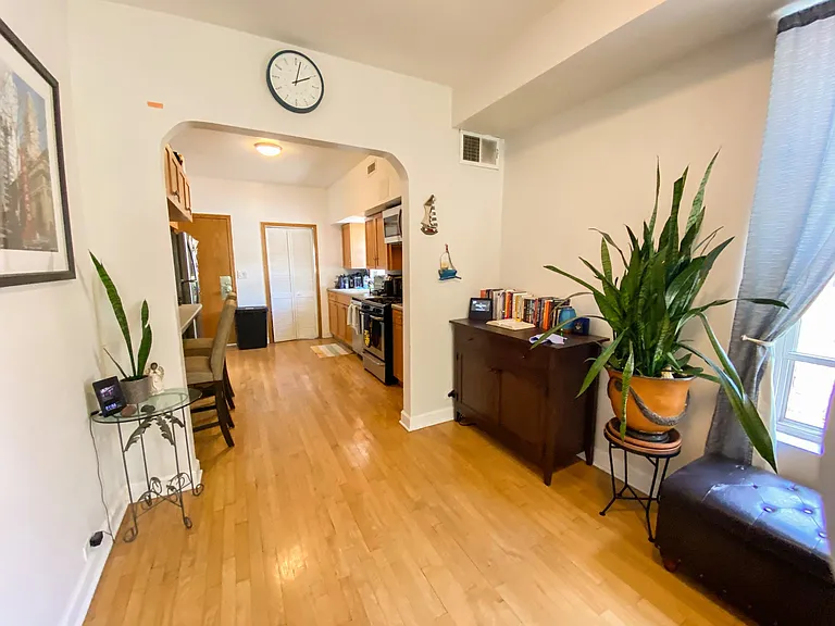 2642 W Cortland St #3 — Photo 11