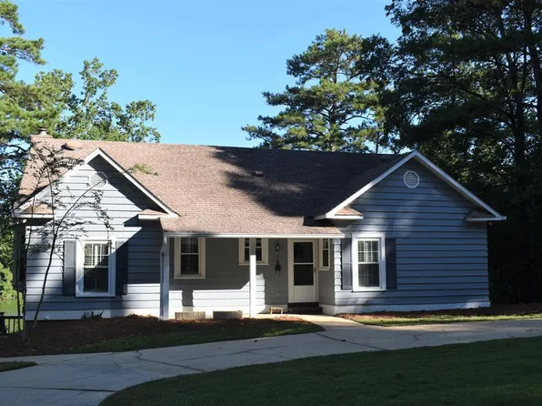 146 Claymore Dr, Hamilton, GA 31811