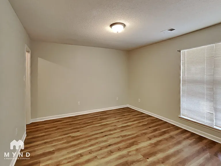 5624 Kaitlyn Dr W — Photo 11