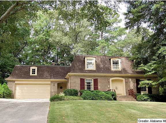 2nd image of 3220 Pinehurst Dr