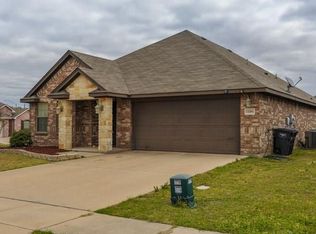 12201 Hunters Knoll Dr, Burleson, TX 76028