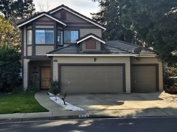 306 Oak Valley Drive, Vacaville, CA 95687