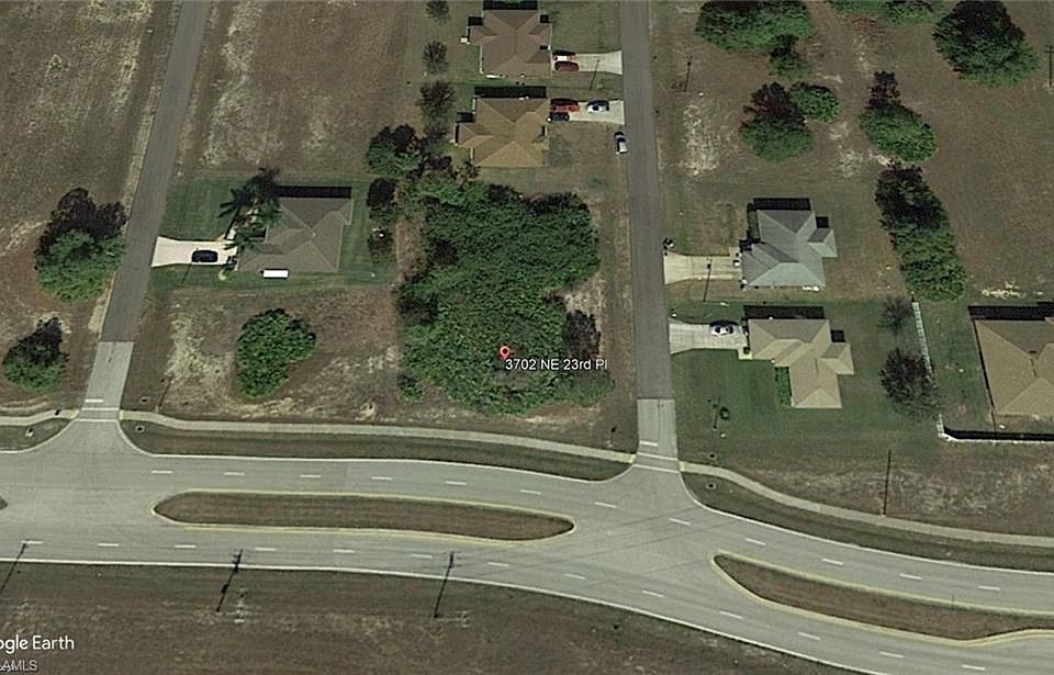 2nd image of 3702 NE 23rd Pl