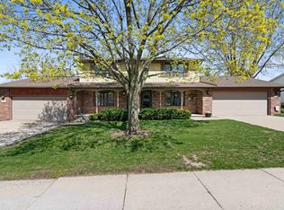 1701 Packerland Dr, Green Bay, WI 54304