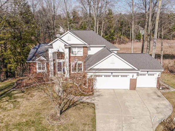 14903 Hawthorne St, Grand Haven, MI 49417