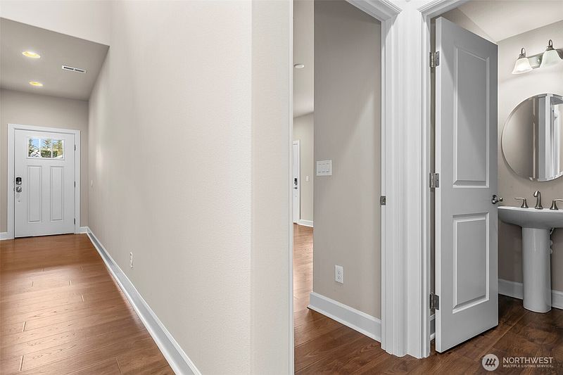 5th image of 4417 Sentinel Court