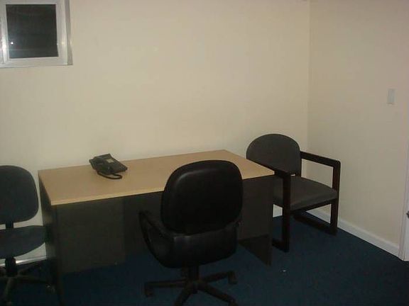3rd image of 520 Broadway APT 1