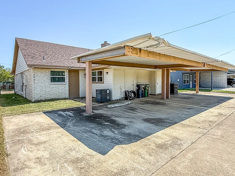 2734 Sherry St — Photo 25