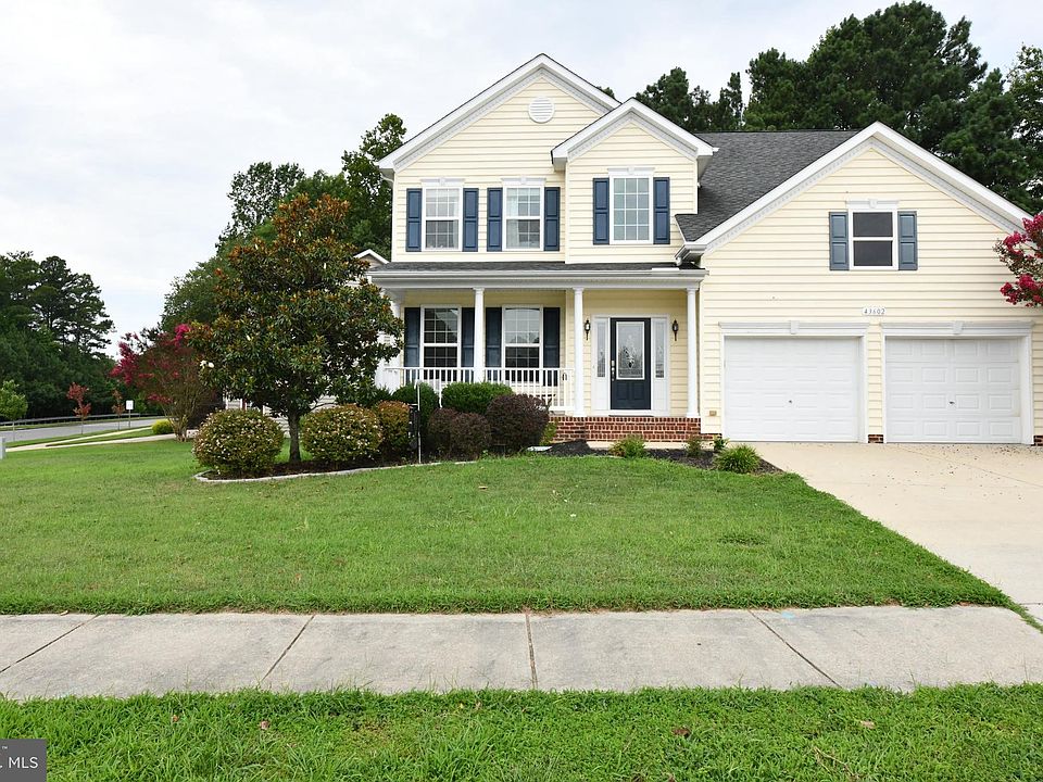 1st image of 43602 Albatross St