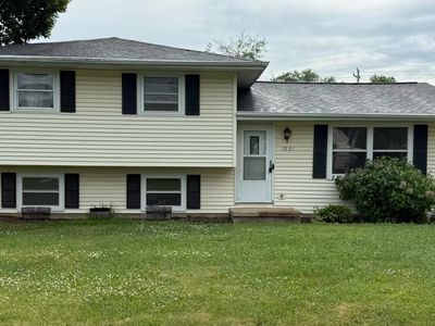 1021 Claude St, Menasha, WI, 54952