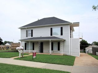 616 N Custer St #2, Weatherford, OK 73096