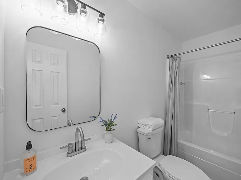 2634 Samuel Ct — Photo 23