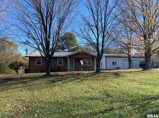 516 N Ferne Clyffe Rd, Goreville, IL 62939