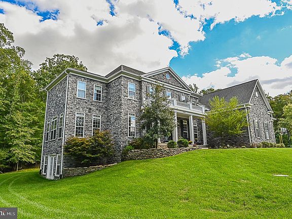 3rd image of 9209 Marovelli Forest Dr