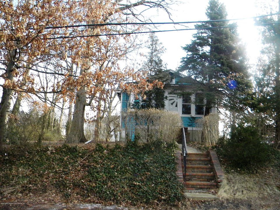1st image of 54 Latourette St