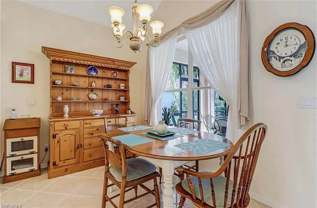 3 bed, 2.5 bath, 2189 sqft, $3,295 — Photo 3