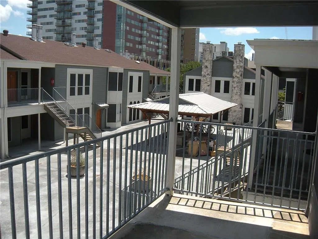 Building Photo - 2529 Rio Grande St #65