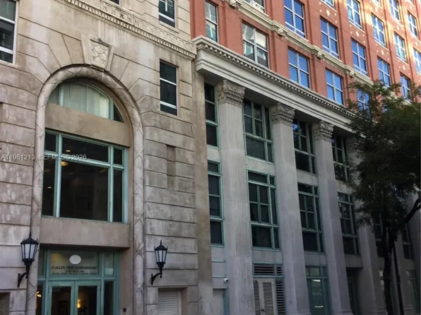 111 E Flagler St, Miami, FL