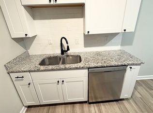 The Den Apartments, Bldg 3570, Memphis, TN 38111