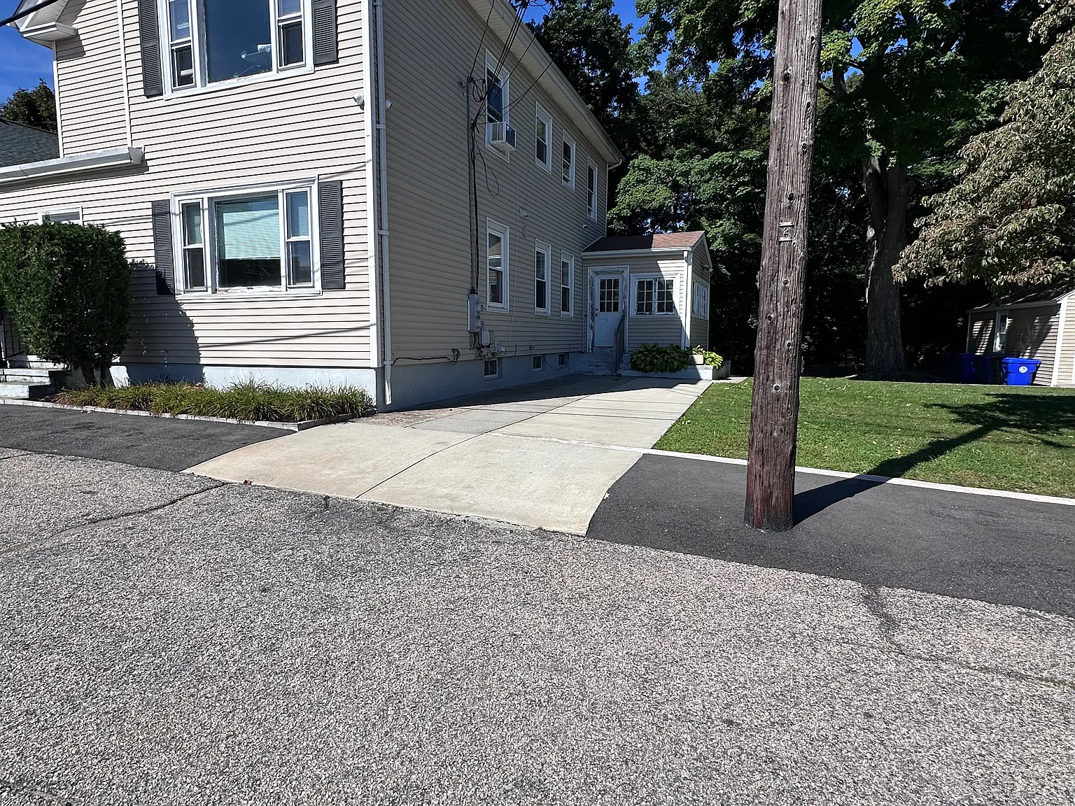 2 bed, 1113 sqft, $2,000 — Photo 2