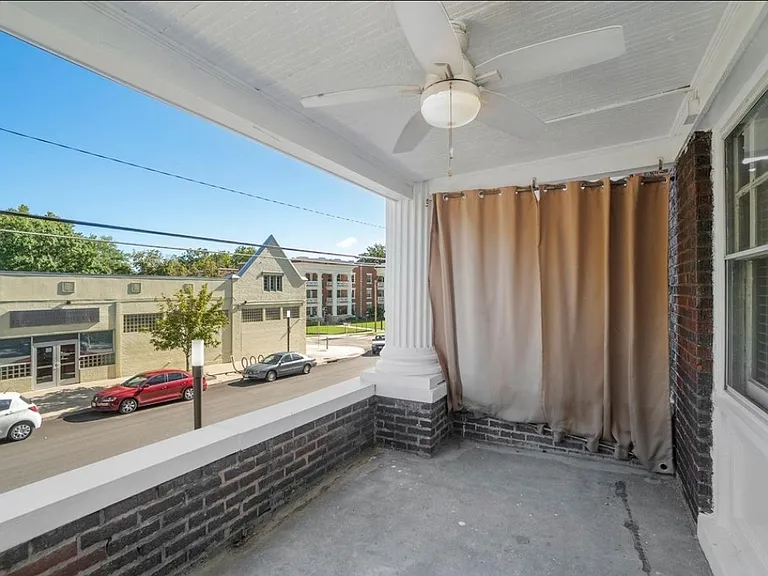 317 E 43rd St #1E — Photo 18