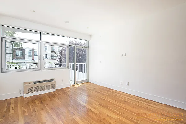 Sold by aptsandlofts.com | media 3