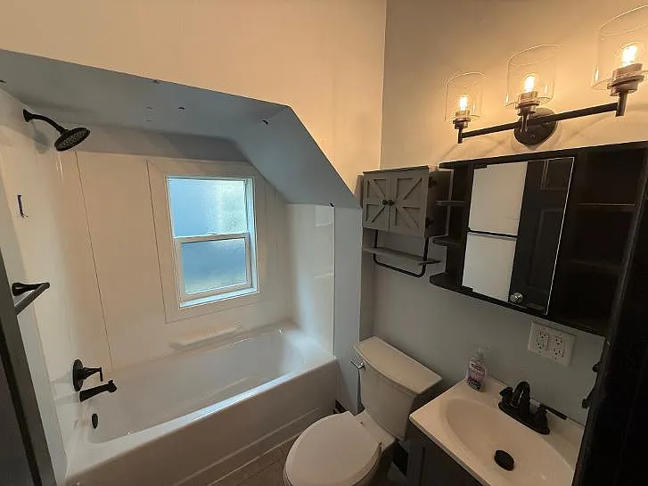 923 Sherburne Ave #1 — Photo 11