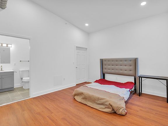 5th image of 1406 Fairmount Ave #10