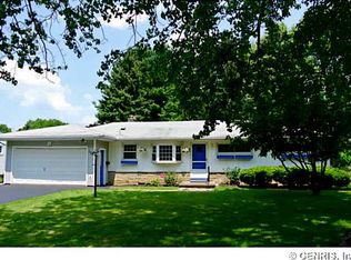 178 Willowen Dr, Rochester, NY 14609