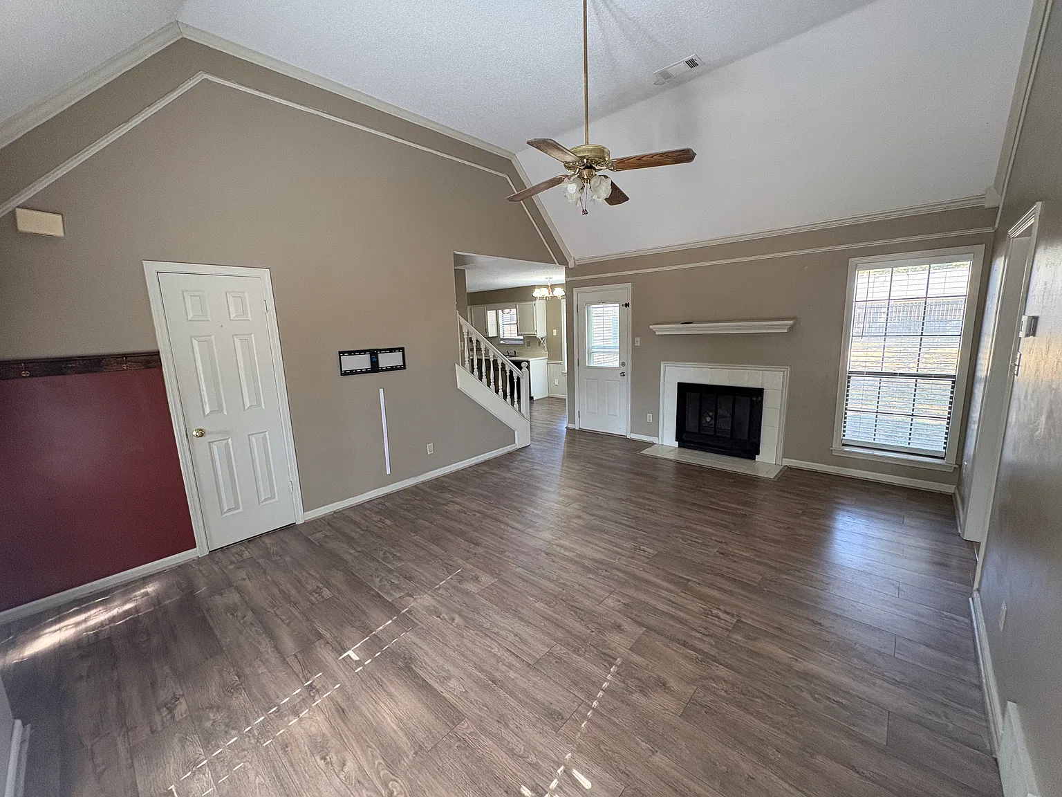 3 bed, 1418 sqft, $1,795 — Photo 2