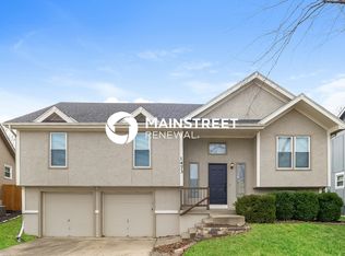 1473 W Mulberry St, Olathe, KS 66061