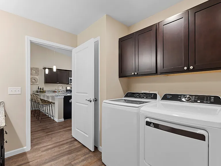 Redwood Merrillville — Photo 23