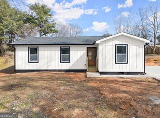 5843 Meadow View Ln, Flowery Branch, GA 30542