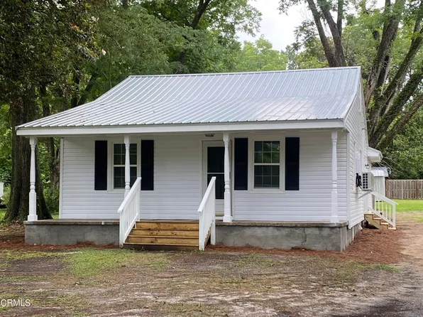 312 W Nance Street, Whiteville, NC 28472